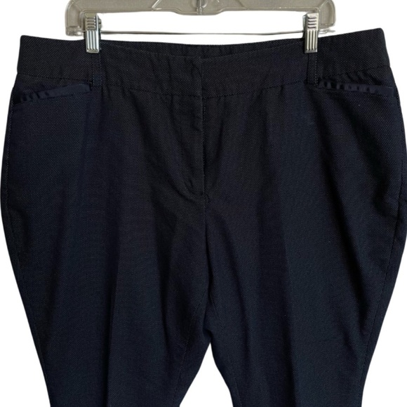 Amanda and Chelsea Curvy Classic Navy Patterned Trousers Size 18 - Picture 3 of 8